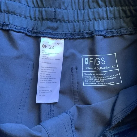 Gray Figs scrub set - Picture 7 of 7